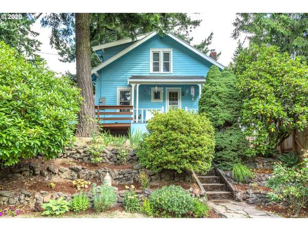 8702 SW 41ST AVE, Portland, OR 97219