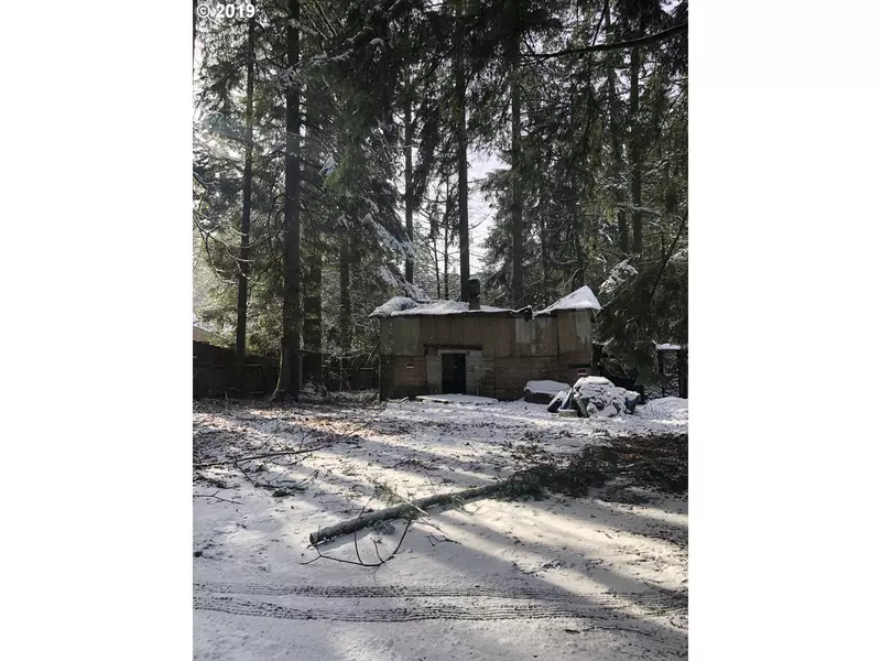 23915 E SAMPSON AVE, Welches, OR 97067