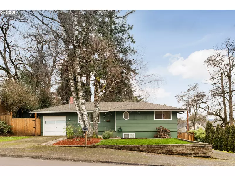 9831 SE STANLEY AVE, Milwaukie, OR 97222