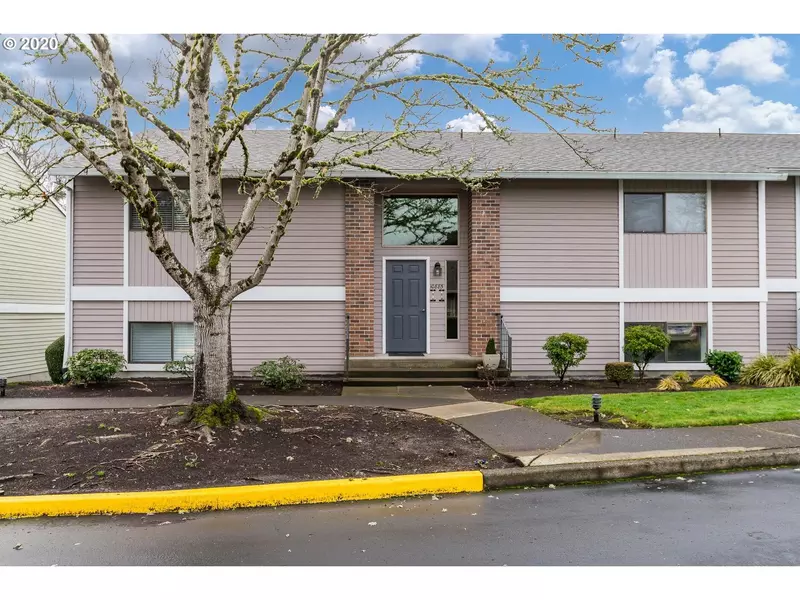 10885 SW MEADOWBROOK DR #37, Tigard, OR 97224