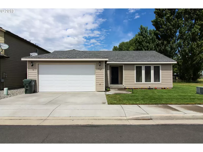 953 HERITAGE LOOP, The Dalles, OR 97058