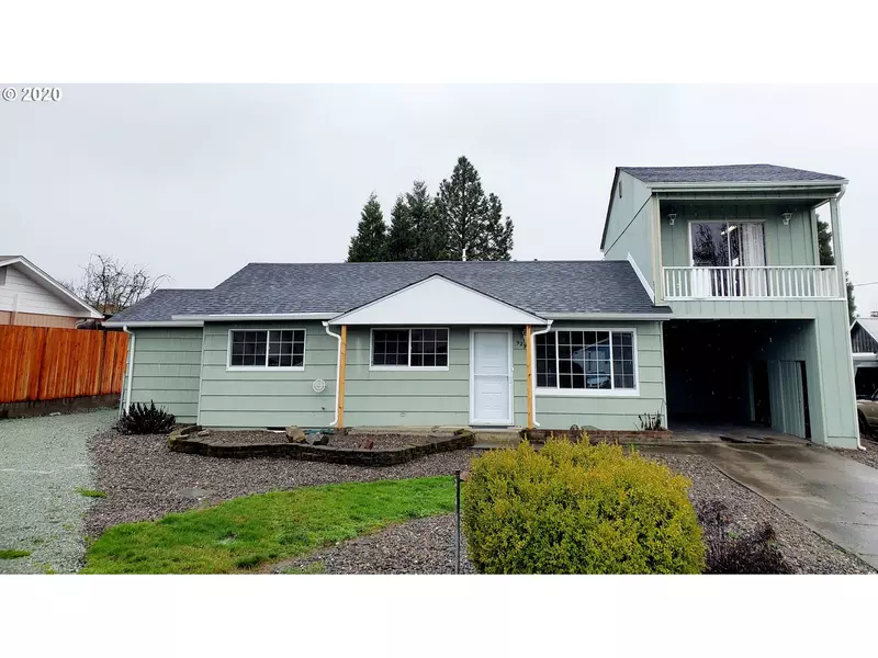 929 E FOURTH AVE, Riddle, OR 97469