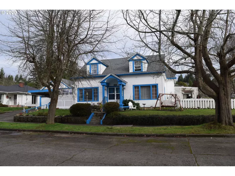 218 N GOULD, Coquille, OR 97423