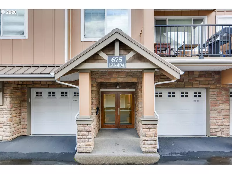 675 NW FALLING WATERS LN #303, Portland, OR 97229