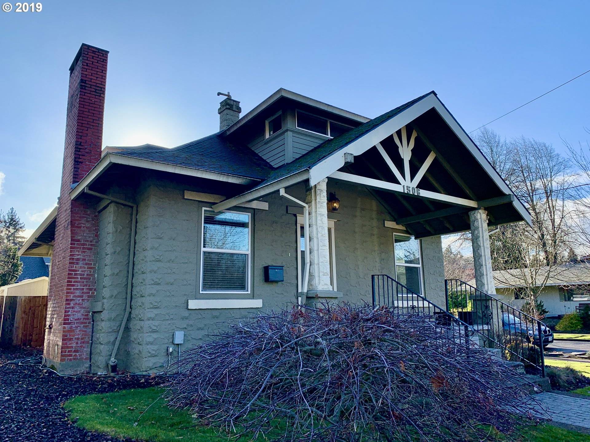 Portland, OR 97202,1506 SE MARTINS ST