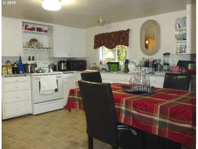 Portland, OR 97233,651 SE 148TH AVE