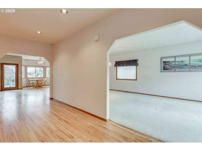 Clackamas, OR 97015,13650 SE 129TH AVE