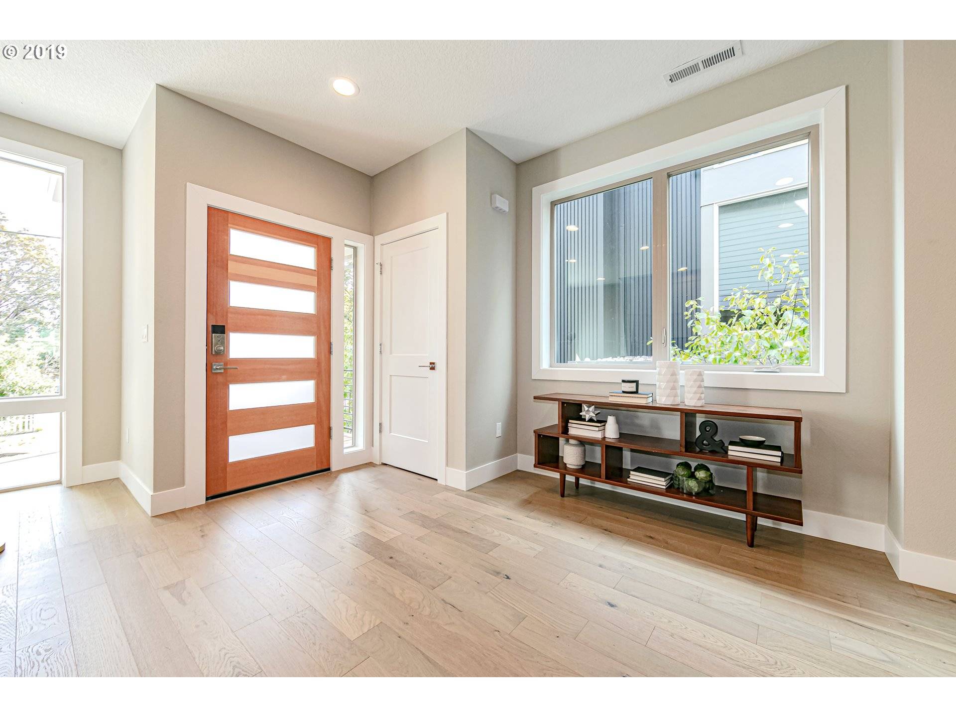 Portland, OR 97202,1321 SE LAMBERT ST
