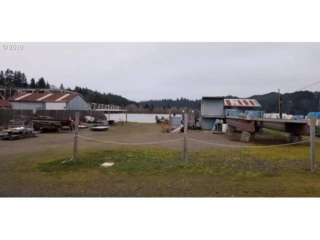 Reedsport, OR 97467,455 RIVERFRONT WAY