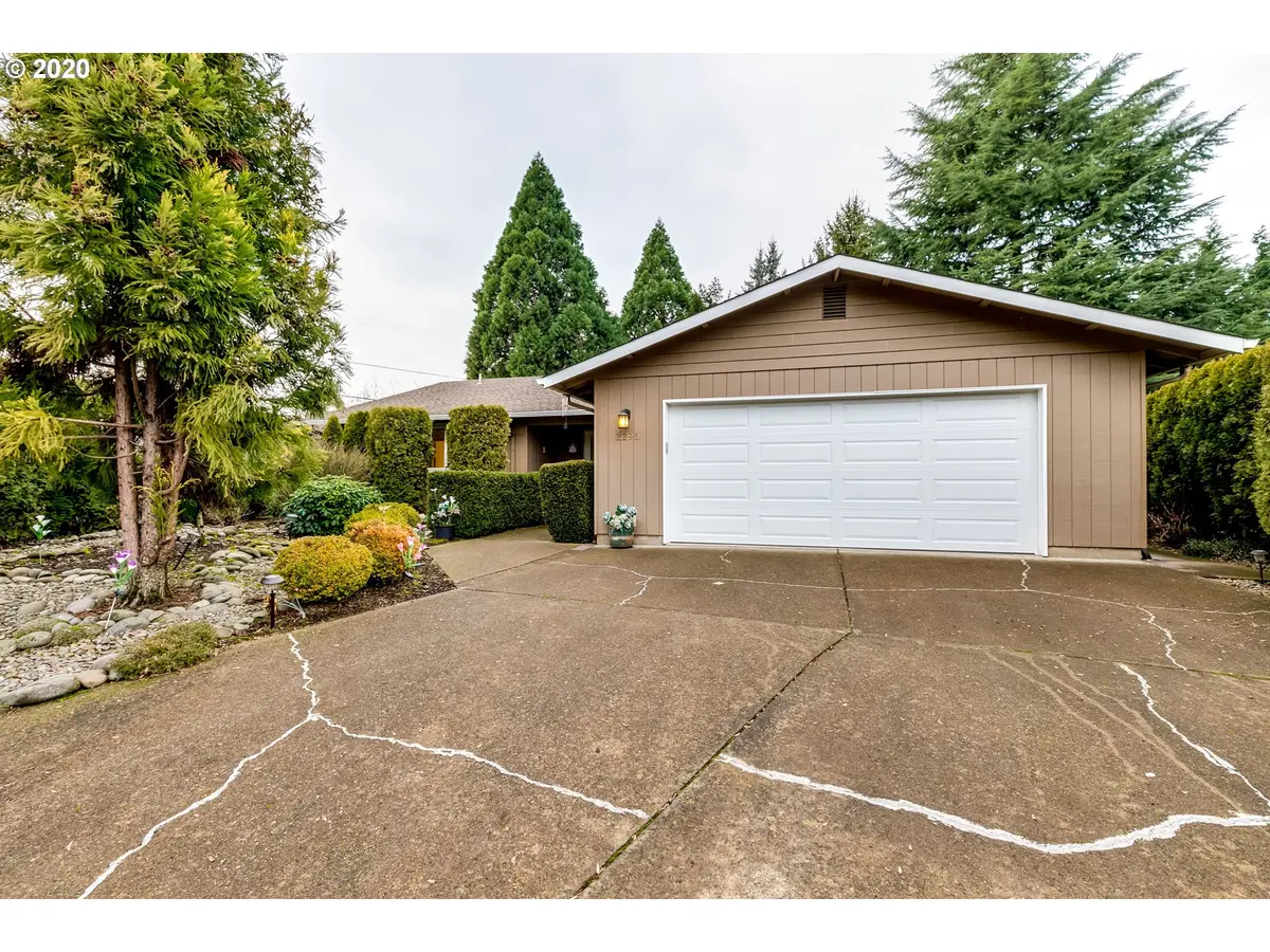 Eugene, OR 97401,2296 DONOVAN DR