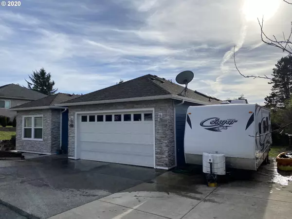 Brookings, OR 97415,827 JULIE DR