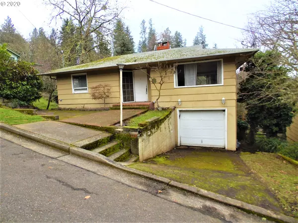 1014 SE TERRACE DR, Roseburg, OR 97470