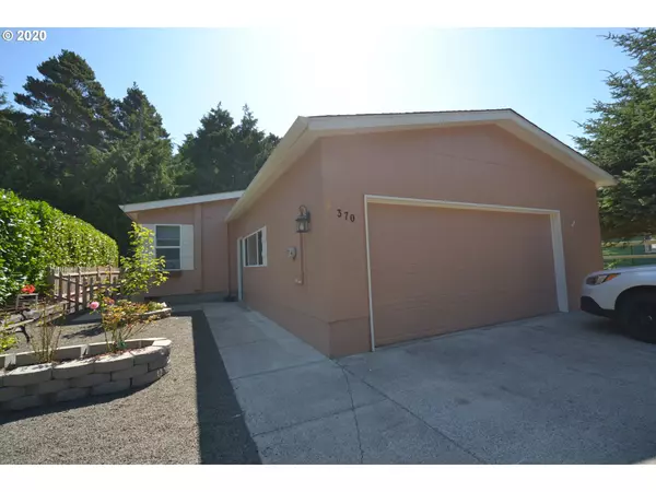 370 SEAGROVE LOOP, Lincoln City, OR 97367