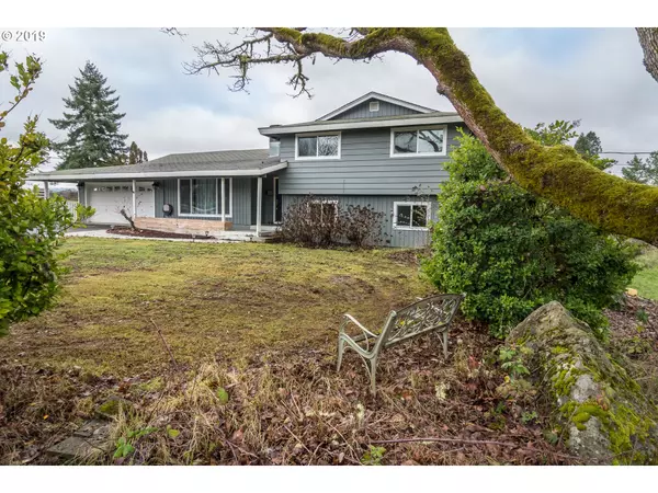 Roseburg, OR 97471,256 CANDY LN