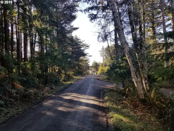 Arch Cape, OR 97102,001 Hemlock ST