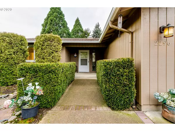 Eugene, OR 97401,2296 DONOVAN DR