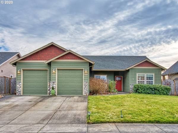 933 KAYLEE AVE, Junction City, OR 97448