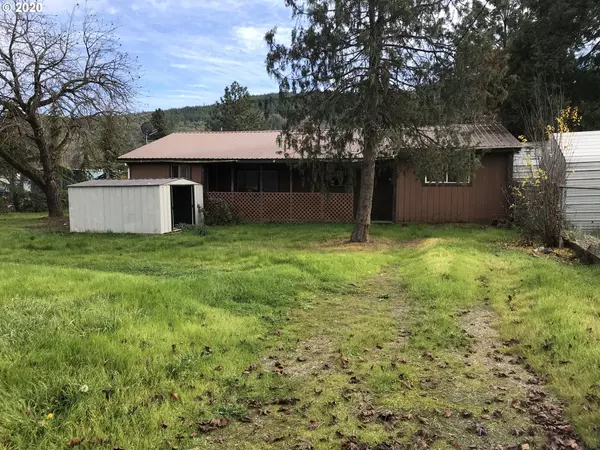 Myrtle Creek, OR 97457,982 LAURA ST