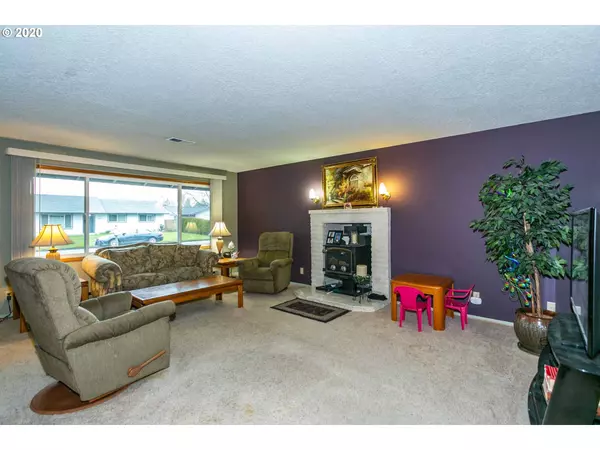 Hillsboro, OR 97124,1509 NE BARBERRY DR