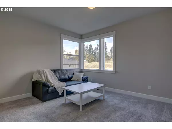 Estacada, OR 97023,1520 NE Cascadia Ridge DR