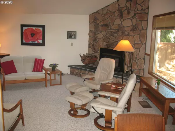 Eugene, OR 97405,3302 STOREY BLVD