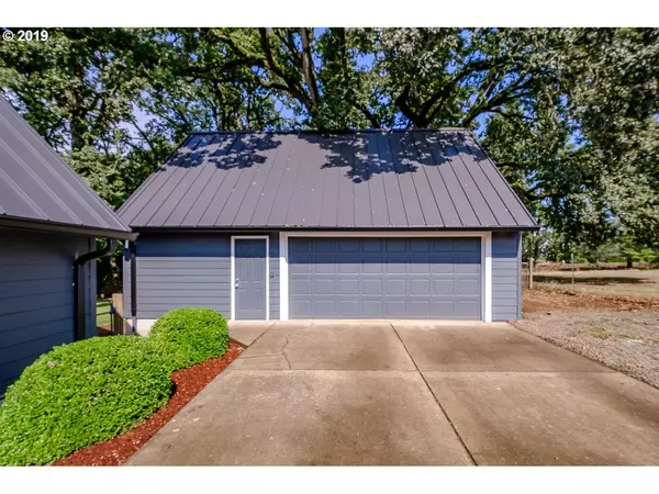 Salem, OR 97317,7129 BLOSSOM LAKE WAY