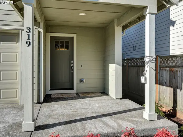 319 NW Ebberts, Hillsboro, OR 97124