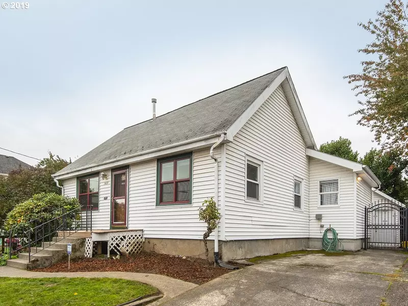 7625 N VAN HOUTEN AVE, Portland, OR 97203