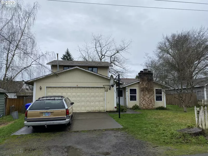 1204 GRANT ST, Oregon City, OR 97045