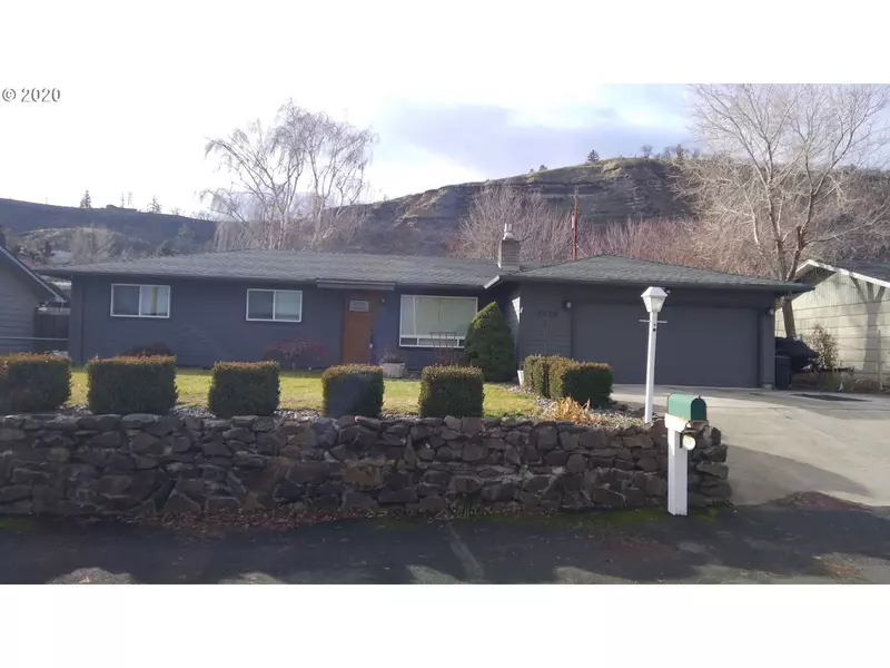 2330 W 13TH, The Dalles, OR 97058