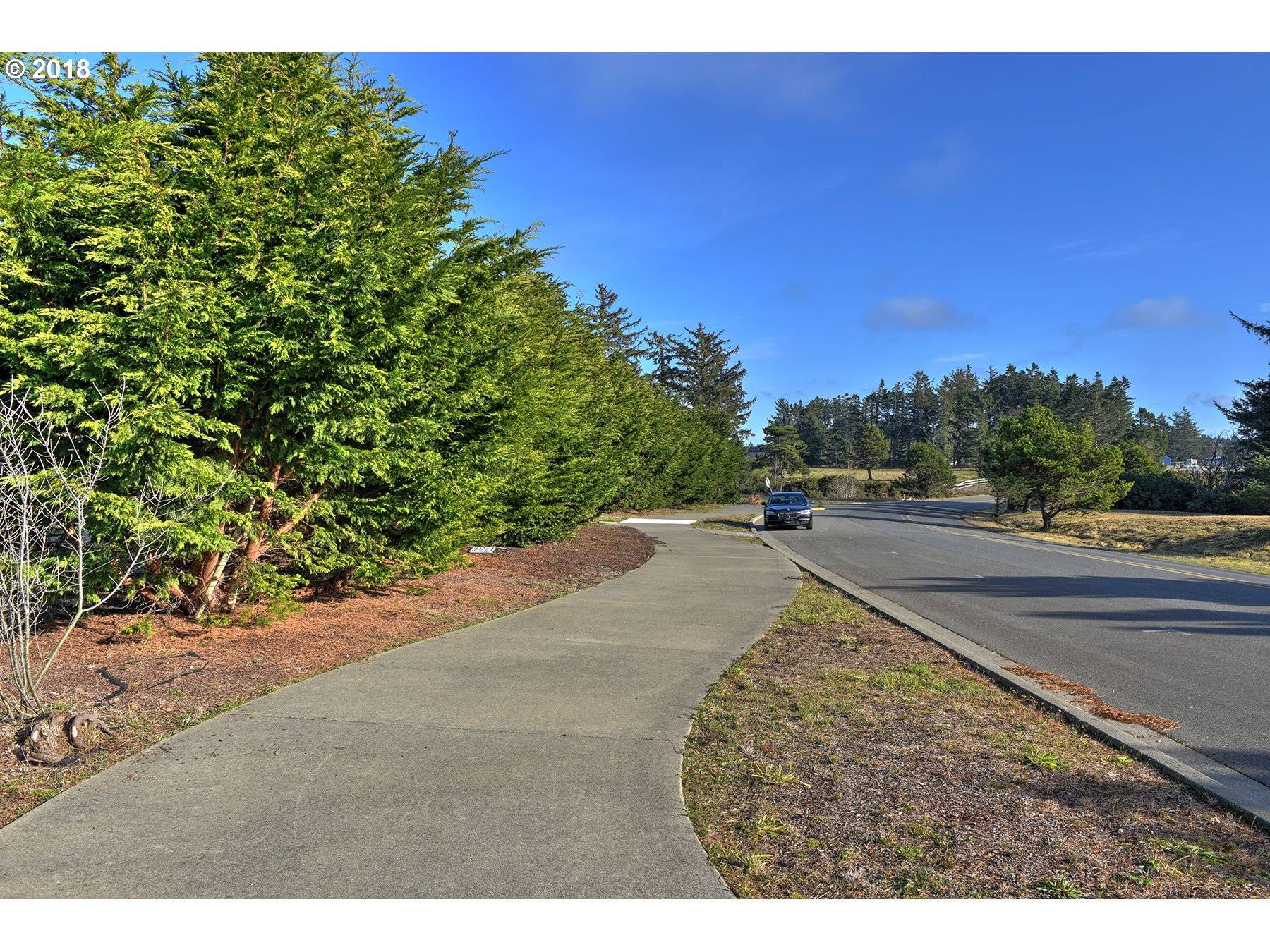 Bandon, OR 97411,510 Seabird Drive #11