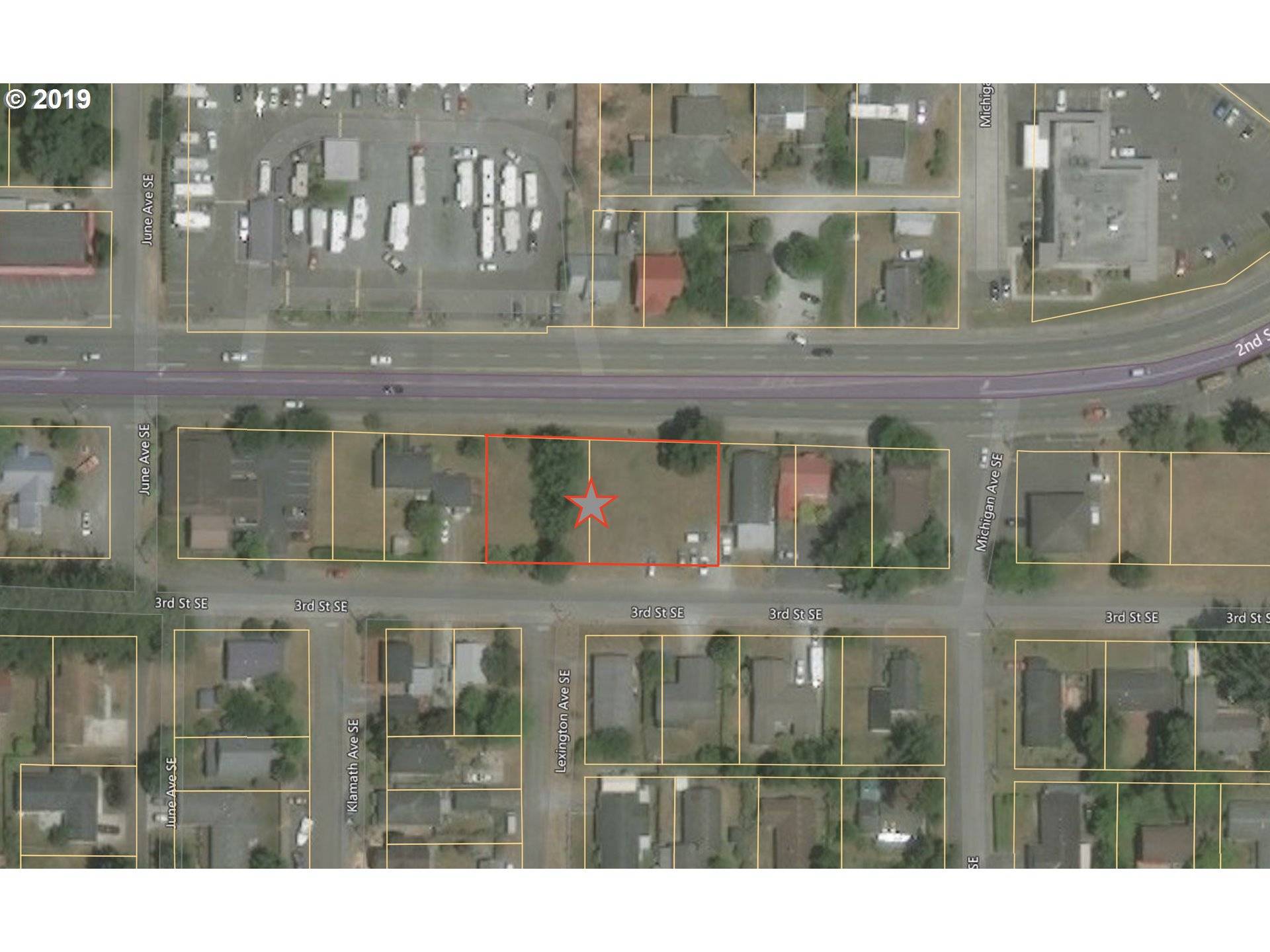 Bandon, OR 97411,950 2ND ST SE