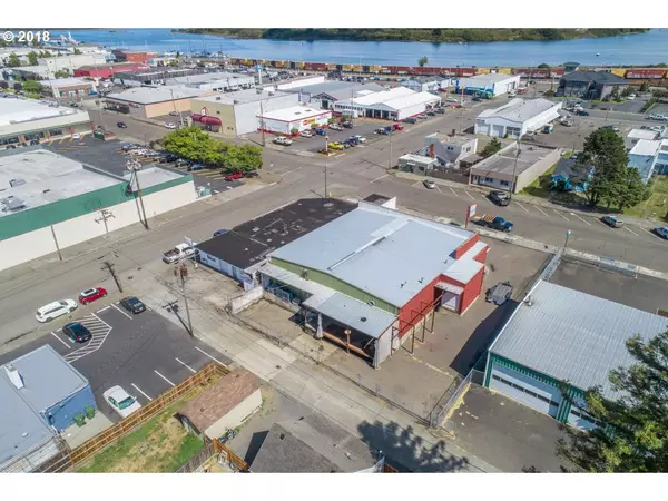 Coos Bay, OR 97420,723 S 2ND ST