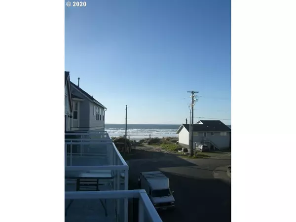 Rockaway Beach, OR 97136,140 N 3RD AVE