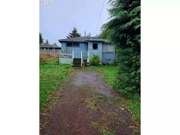 557 S MARPLE, Coos Bay, OR 97420