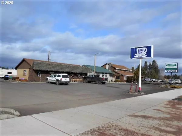 51375 HWY 97, La Pine, OR 97739