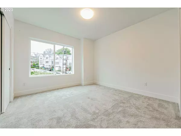 Portland, OR 97203,8610 N Edison ST #4