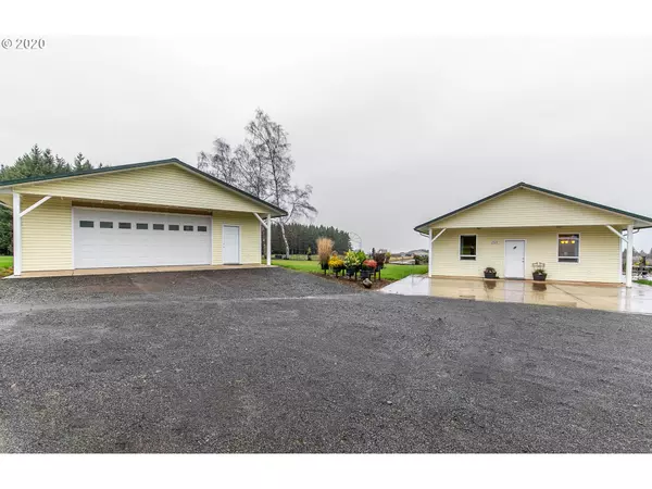 Estacada, OR 97023,25179 S ESTER CT