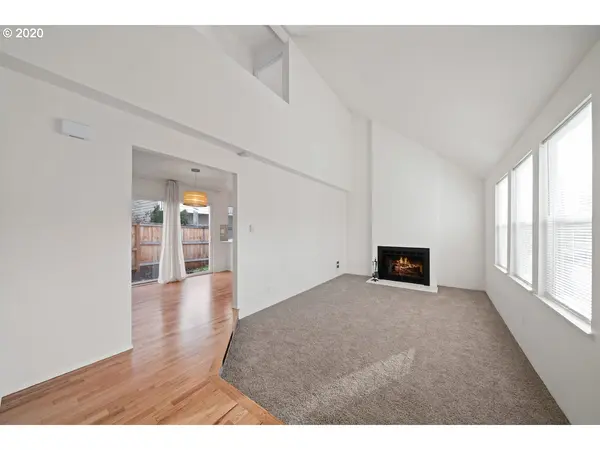 9737 SW LONDON CT, Tigard, OR 97223