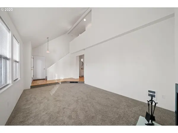 9737 SW LONDON CT, Tigard, OR 97223