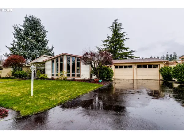 34691 DEVONSHIRE DR, Eugene, OR 97405