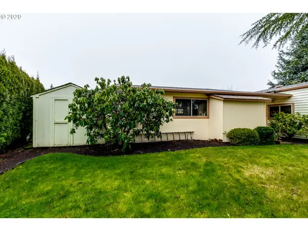 34691 DEVONSHIRE DR, Eugene, OR 97405