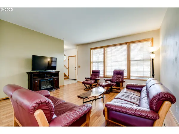 3990 TORRINGTON AVE, Eugene, OR 97404