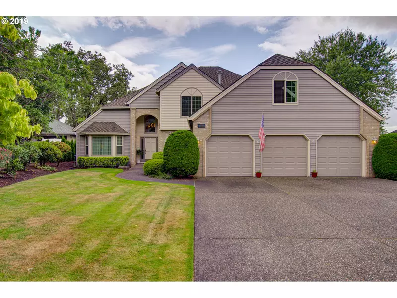 1816 BARNES CIR, West Linn, OR 97068