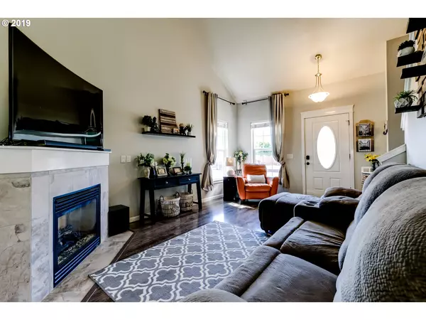 Eugene, OR 97402,5515 KING ARTHUR CT