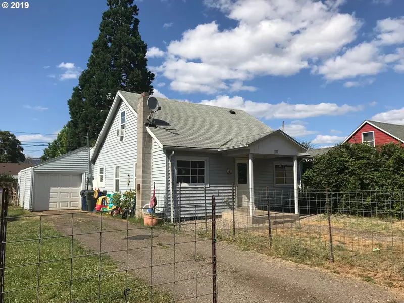 1132 C Street, Springfield, OR 97477