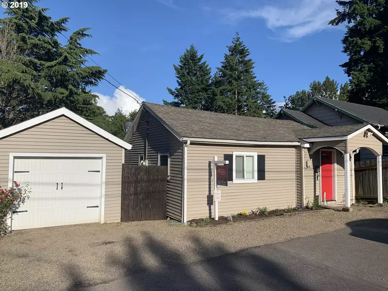 419 IRVING ST, Oregon City, OR 97045