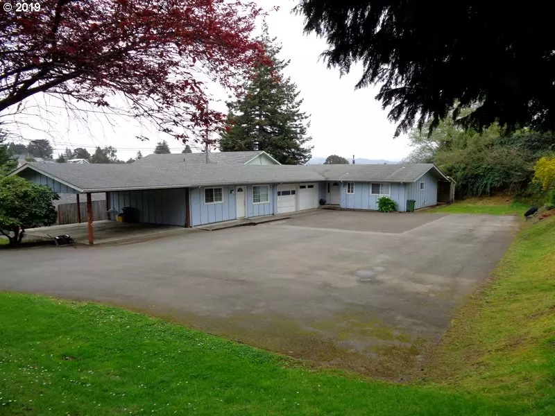 1120 S 10TH, Coos Bay, OR 97420