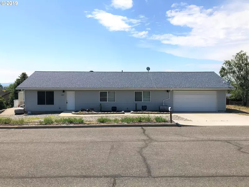 1009 Roe DR, Goldendale, WA 98620