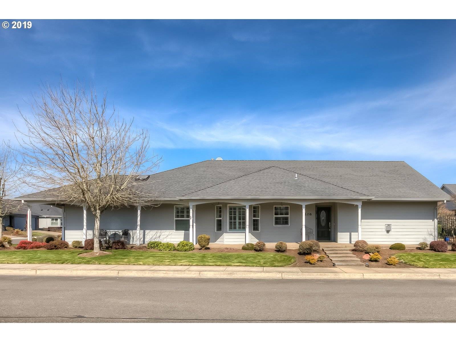 2106 MAGNOLIA AVE, Dallas, OR 97338
